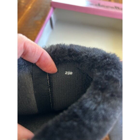 Cinderella Of Boston Black Micro Suede Fur-Lined Boots Size 2.5M - Picture 4 of 12